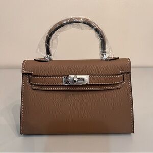 19cm Epsom Leather mini handbag with shoulder strap, Silver hardware
